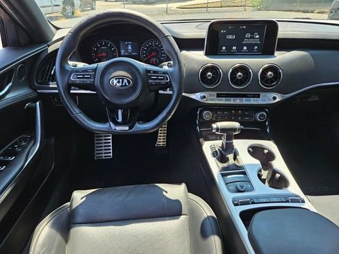 Used 2021 Kia Stinger GT RWD image 12