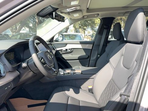 New 2026 Volvo XC90 T8 Plus image 13