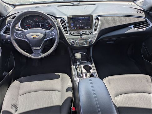 Used 2024 Chevrolet Malibu LT FWD image 13