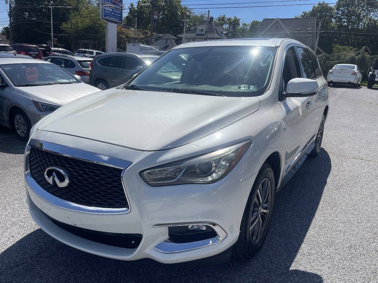 Used 2019 INFINITI QX60 Pure AWD/4WD image 1