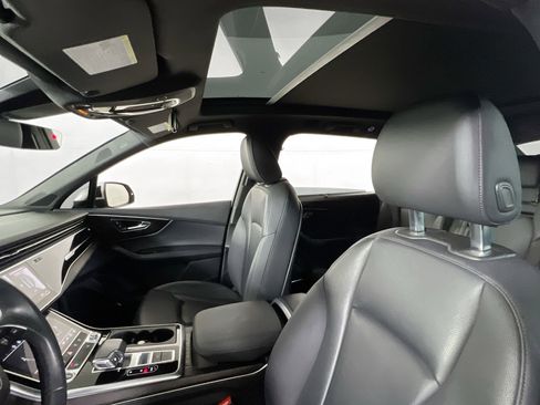 Used 2021 Audi Q7 3.0T Premium Plus w/ Executive Package image 22