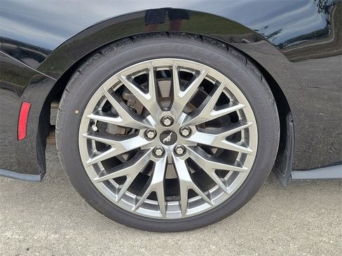 Used 2024 Ford Mustang GT image 5