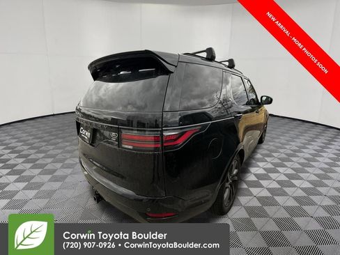 Used 2022 Land Rover Discovery HSE R-Dynamic AWD/4WD image 7