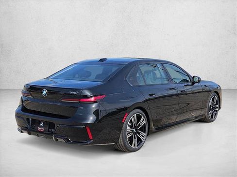 New 2026 BMW 740i xDrive AWD/4WD image 2