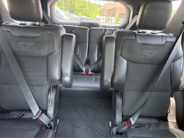 Used 2025 Ford Explorer ST AWD/4WD image 23