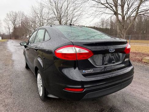 Used 2017 Ford Fiesta S image 3