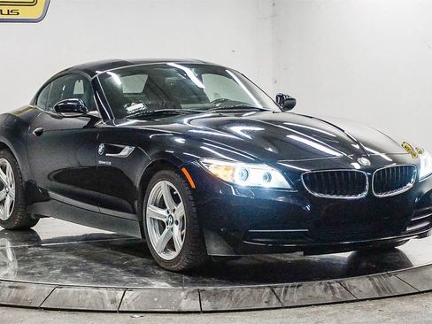 Used 2016 BMW Z4 sDrive28i w/ Technology Package image 5
