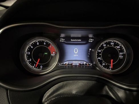 Used 2022 Jeep Cherokee Trailhawk w/ Premium Leather Package image 19