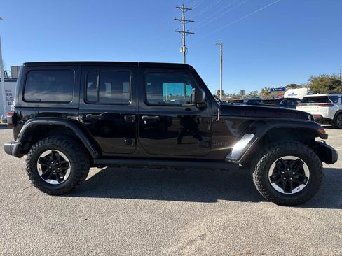 Used 2021 Jeep Wrangler Unlimited Rubicon image 2