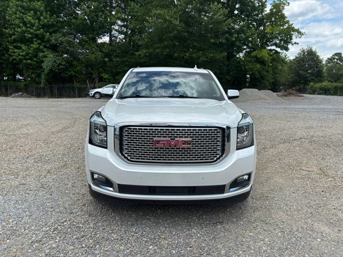 Used 2017 GMC Yukon Denali w/ Open Road Package AWD/4WD image 7