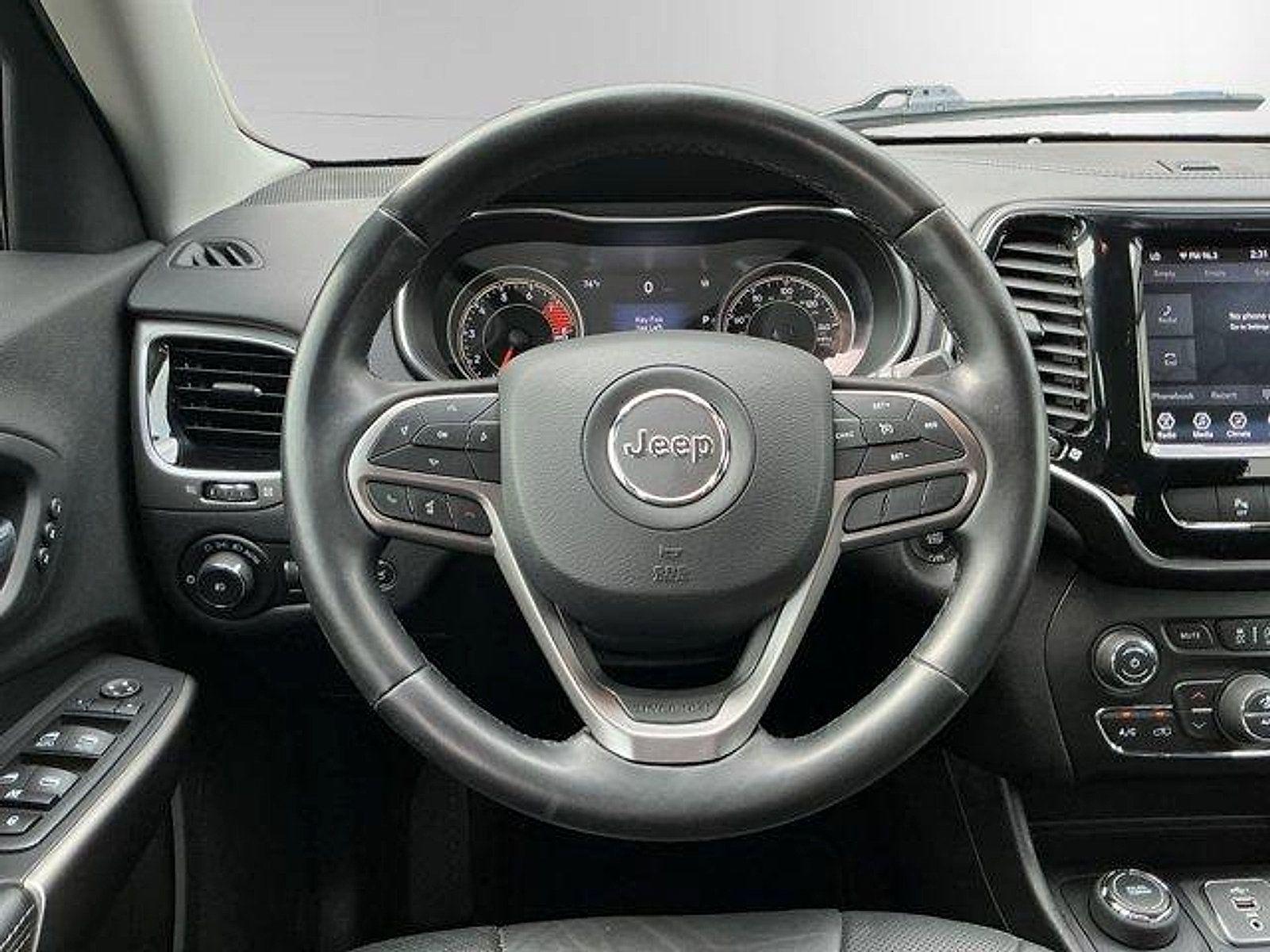 Used 2020 Jeep Cherokee Limited AWD/4WD image 12