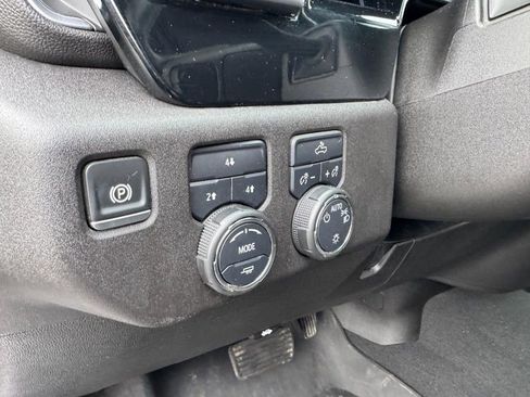 Used 2024 Chevrolet Silverado 2500 LT AWD/4WD image 16