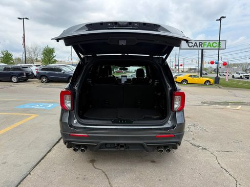 Used 2020 Ford Explorer ST w/ Premium Technology Package AWD/4WD image 12