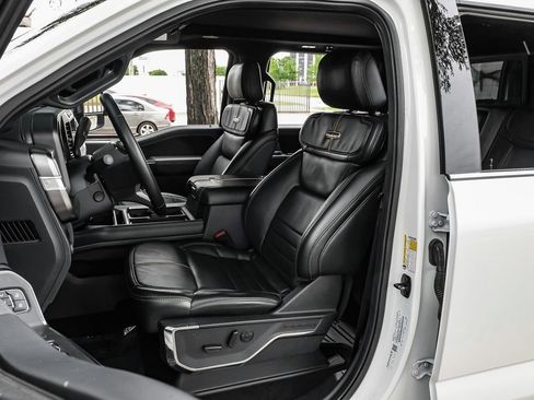 Used 2024 Ford F350 Platinum image 31