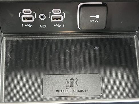 Used 2024 Jeep Grand Cherokee Altitude image 28