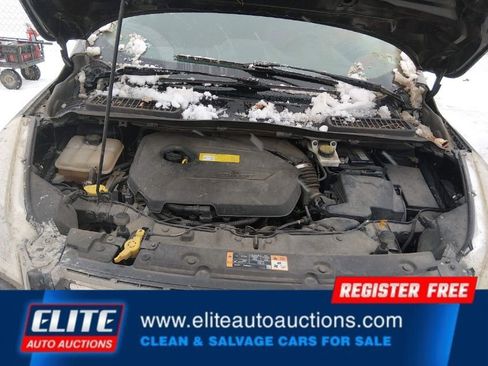 Used 2016 Ford Escape SE w/ Equipment Group 201A image 19