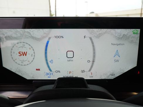 Certified 2025 GMC Hummer EV 2X w/ LPO, Sport Package image 20