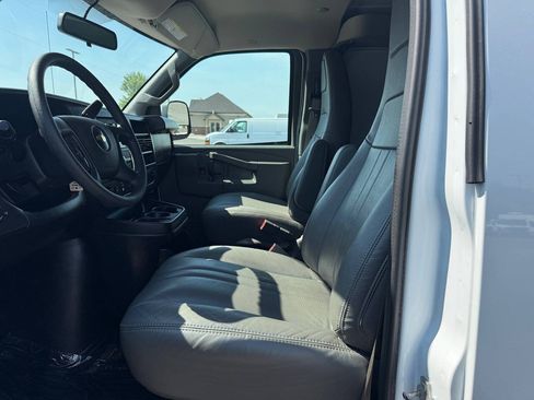 Used 2025 Chevrolet Express 2500 Extended w/ Driver Convenience Package RWD image 13