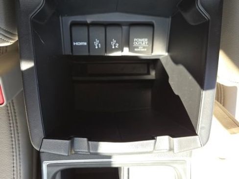 Used 2015 Honda CR-V Touring image 24