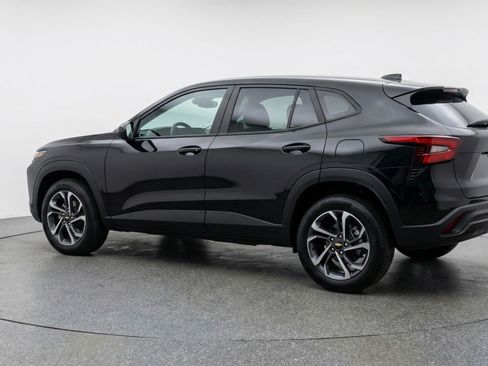 Used 2025 Chevrolet TrailBlazer LT image 6