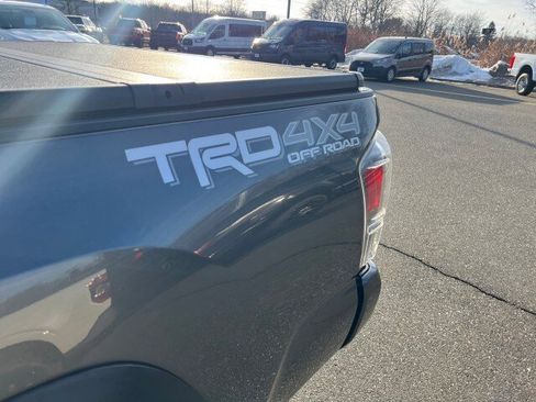 Used 2021 Toyota Tacoma TRD Off-Road w/ TRD Premium Off Road Package image 20