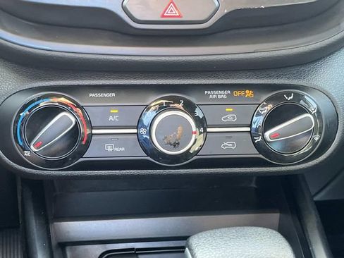 Used 2021 Kia Soul S FWD image 29