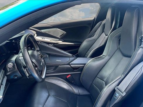 Used 2022 Chevrolet Corvette Stingray Preferred Cpe w/ Z51 Performance Package RWD image 21
