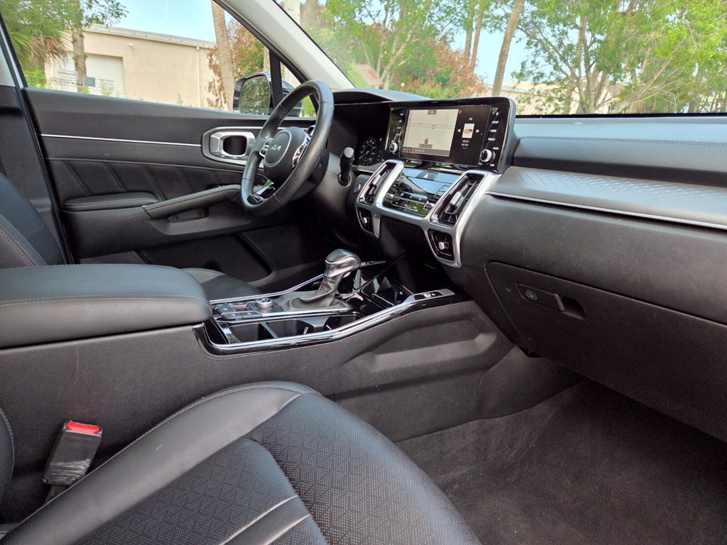 Used 2023 Kia Sorento SX FWD image 14