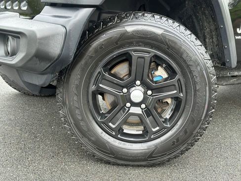 Used 2020 Jeep Wrangler Unlimited Sport S AWD/4WD image 2