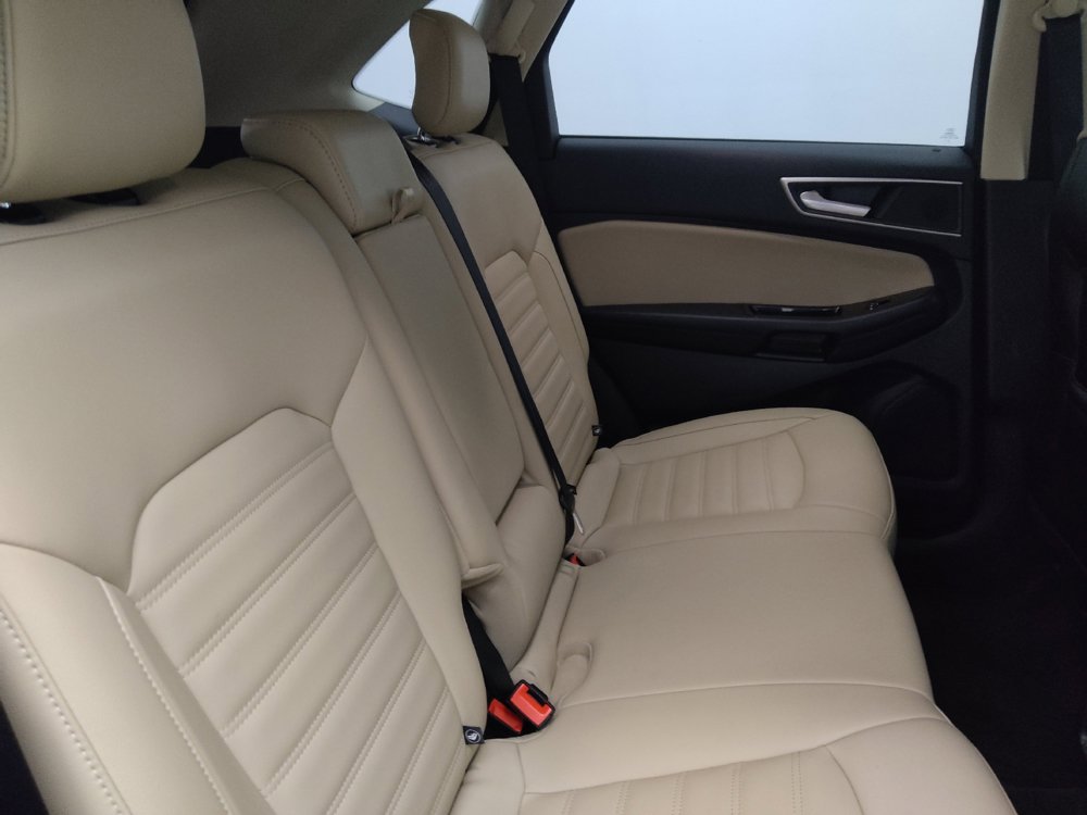 Used 2020 Ford Edge SEL w/ Convenience Package FWD image 19