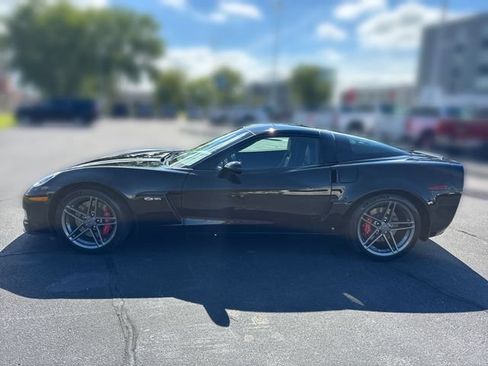 Used 2007 Chevrolet Corvette Z06 w/ Preferred Equipment Group RWD image 2