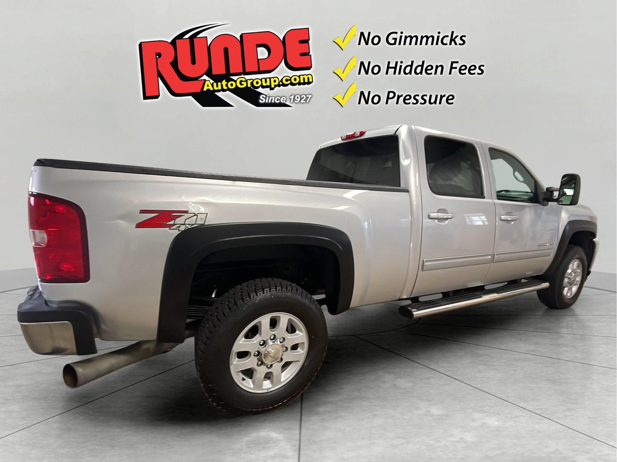 Used 2014 Chevrolet Silverado 3500 LTZ w/ LTZ Plus Package AWD/4WD image 6
