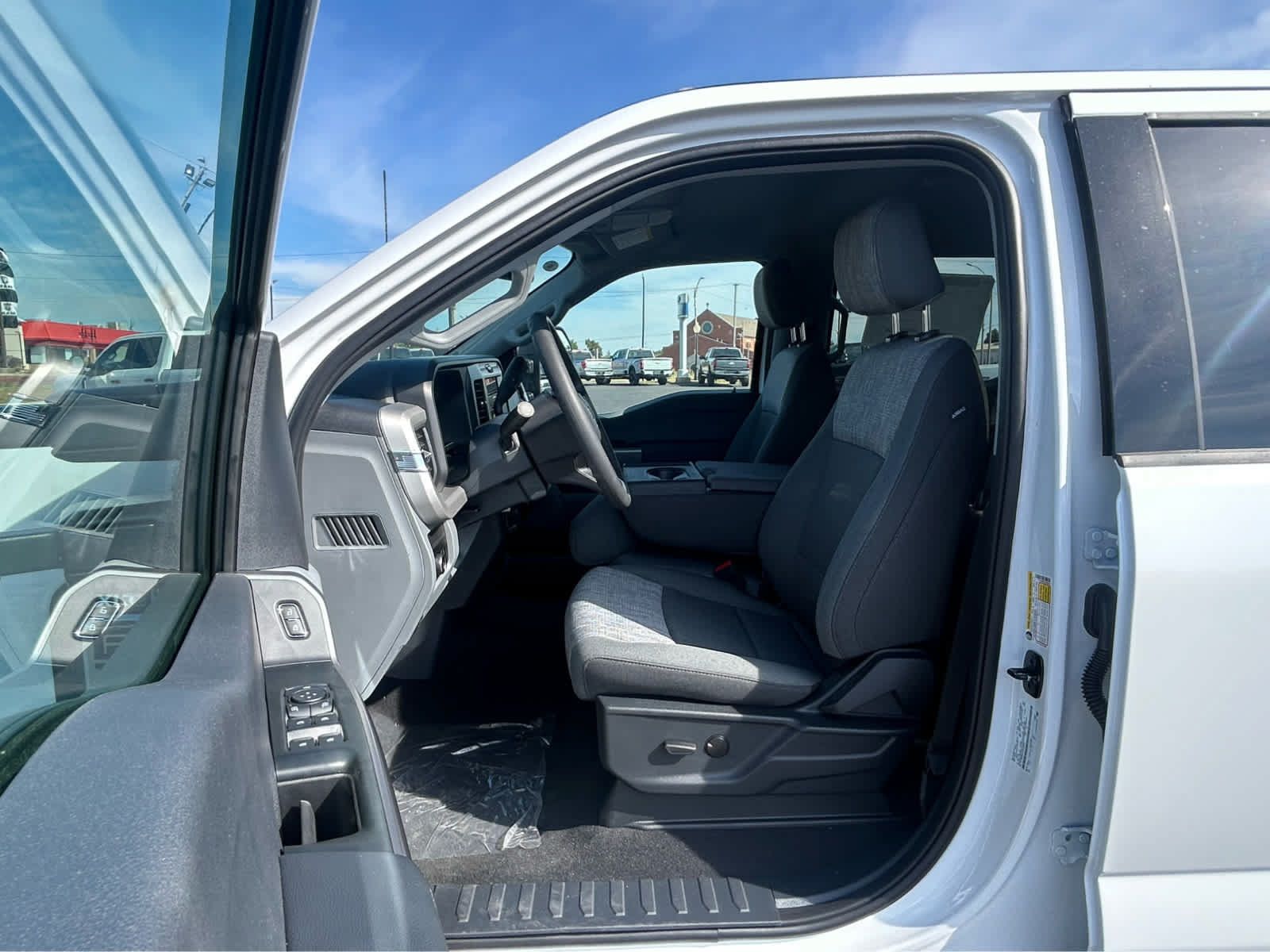 New 2027 Ford F250 XLT AWD/4WD image 13