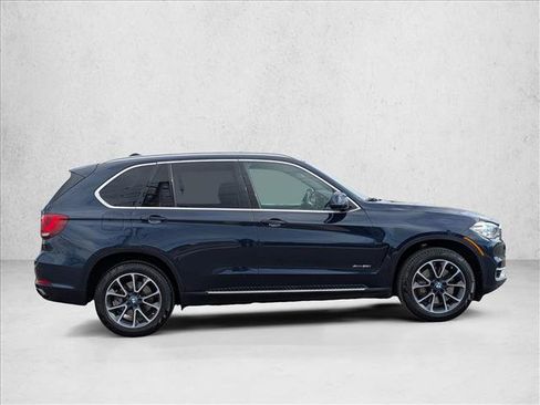 Used 2017 BMW X5 xDrive50i image 4