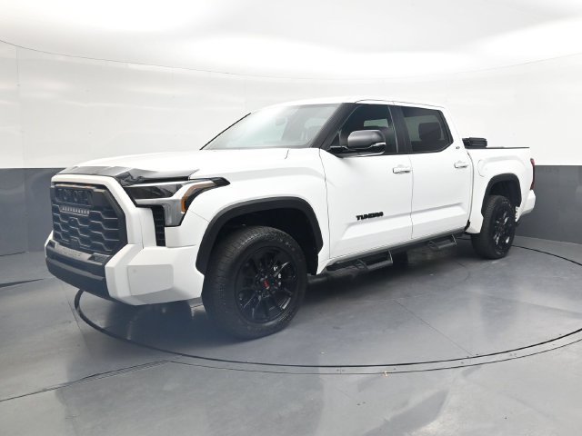 Used 2025 Toyota Tundra SR5 w/ SR5 Premium Package AWD/4WD image 10