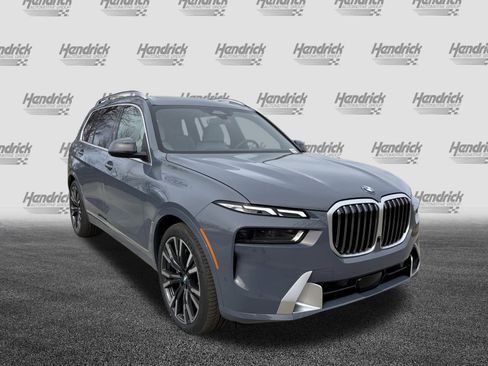 New 2026 BMW X7 xDrive40i image 2