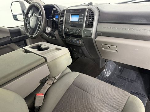 Used 2019 Ford F250 XL w/ STX Appearance Package AWD/4WD image 10