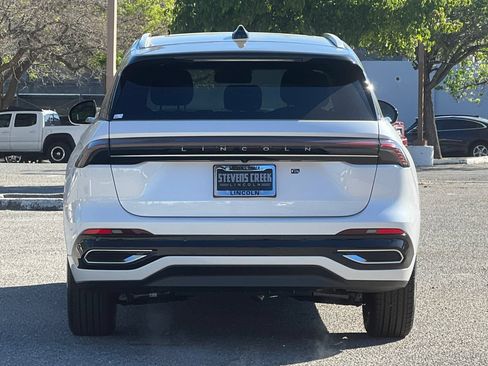 New 2026 Lincoln Nautilus Reserve AWD/4WD image 5