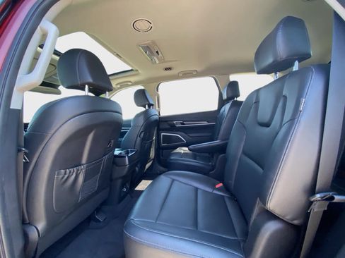 Used 2024 Kia Telluride S w/ S Sunroof Package FWD image 14