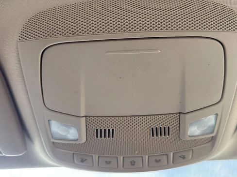 Used 2018 Ford Fusion SE image 21