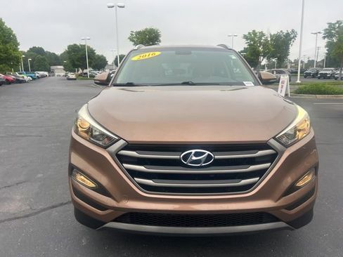 Used 2016 Hyundai Tucson Sport AWD/4WD image 2