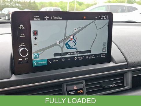 Used 2025 Honda Pilot Black Edition image 3
