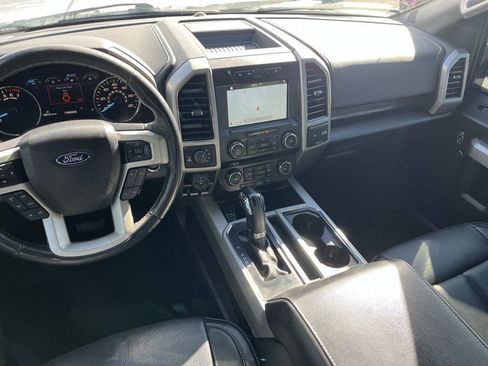 Used 2018 Ford F150 Lariat image 13