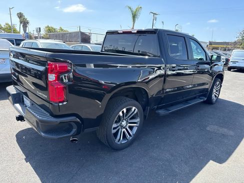 Used 2020 Chevrolet Silverado 1500 Custom w/ Custom Value Package RWD image 12