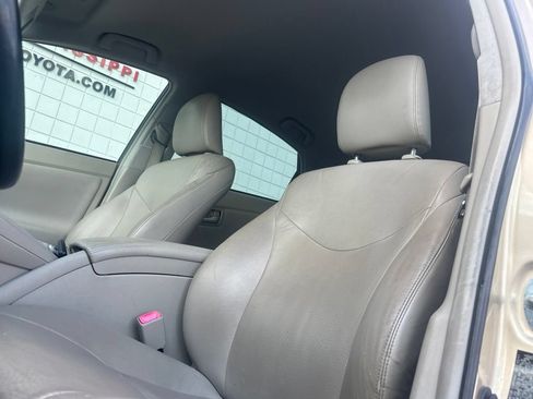 Used 2011 Toyota Prius Four w/ Navigation Pkg FWD image 10