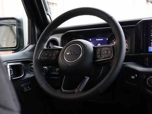 New 2025 Jeep Gladiator Sport image 42