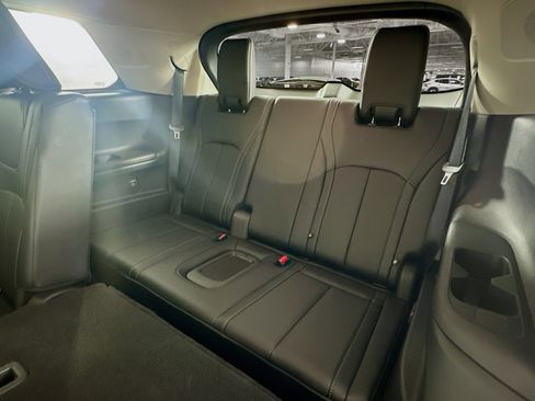 Used 2023 INFINITI QX60 Luxe FWD image 30