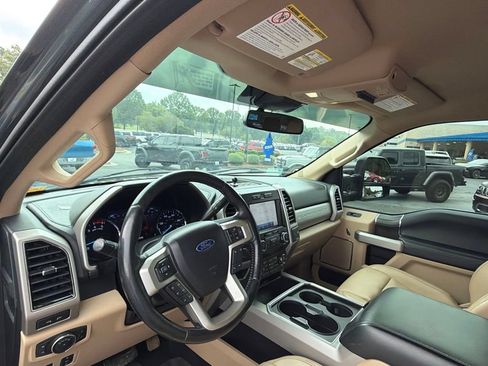 Used 2021 Ford F350 Lariat w/ Lariat Ultimate Package AWD/4WD image 11