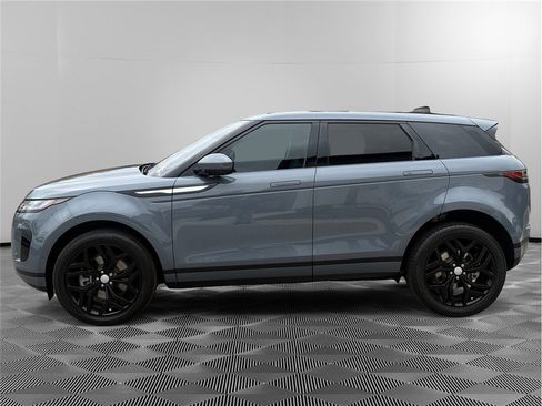 Used 2021 Land Rover Range Rover Evoque SE image 2