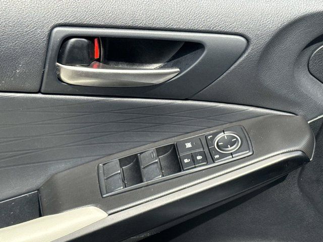Used 2022 Lexus IS 350 F Sport RWD image 19